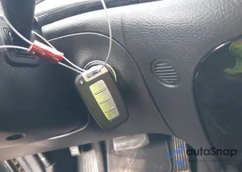 2013 Hyundai Genesis 3.8 from USA, damaged, VIN KMHGC4DD8DU241180